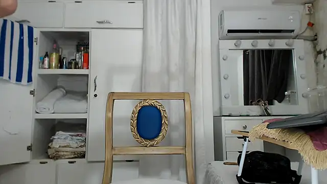 Snapshot of marcella6 chatting on October 12, 2025, 3:08 am marcella6 online show from October 12, 2025, 3:08 am