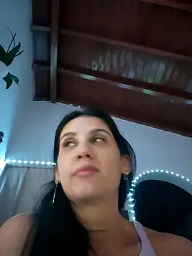 AbbyBaker222 online show from September 22, 2025, 5:57 am