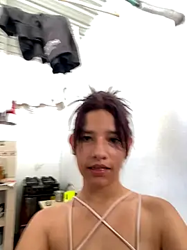 Snapshot of FerneyManti chatting on September 23, 2025, 9:44 pm FerneyManti online show from September 23, 2025, 9:44 pm