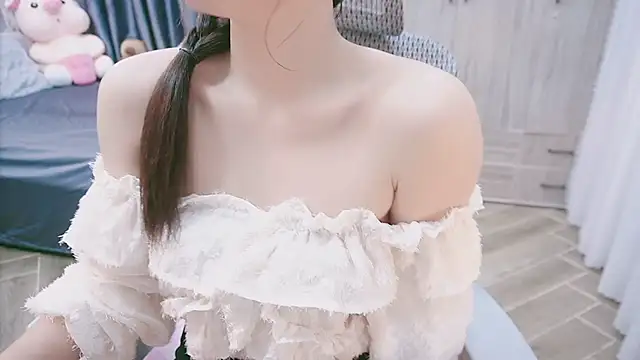 LY 26 online show from March 5, 2025, 12:38 am