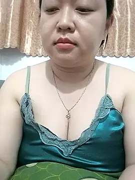 VyOanh2K online show from October 27, 2025, 2:40 pm