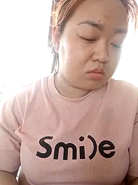 Snapshot of VyOanh2K chatting on February 20, 2026, 6:26 am VyOanh2K online show from February 20, 2026, 6:26 am