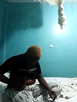 Snapshot of Gold-aass chatting on December 22, 2025, 10:54 pm Gold-aass online show from December 22, 2025, 10:54 pm