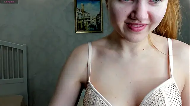 Eva  Lewis online show from March 16, 2026, 6:32 pm