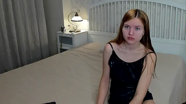 Eva  Lewis online show from March 20, 2026, 4:57 am