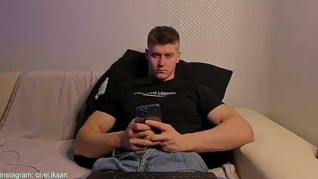 Bruno Banani online show from March 18, 2025, 12:39 pm