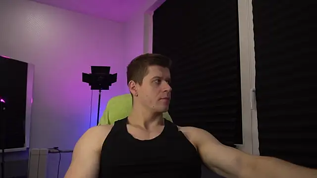 Bruno Banani online show from November 10, 2025, 5:18 pm