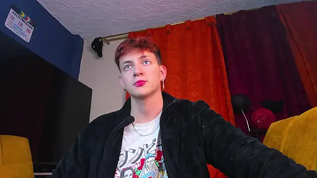 GabyThoms online show from November 2, 2025, 1:43 am