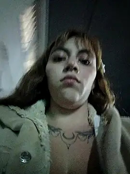 Isabella Delight  online show from September 16, 2025, 1:17 am