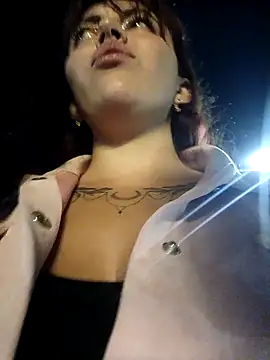 Isabella Delight  online show from February 7, 2025, 12:42 am