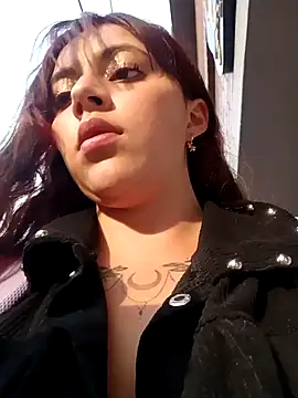 Isabella Delight  online show from February 5, 2025, 10:11 pm