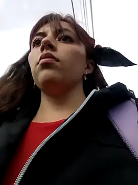 Isabella Delight  online show from February 14, 2025, 9:32 pm