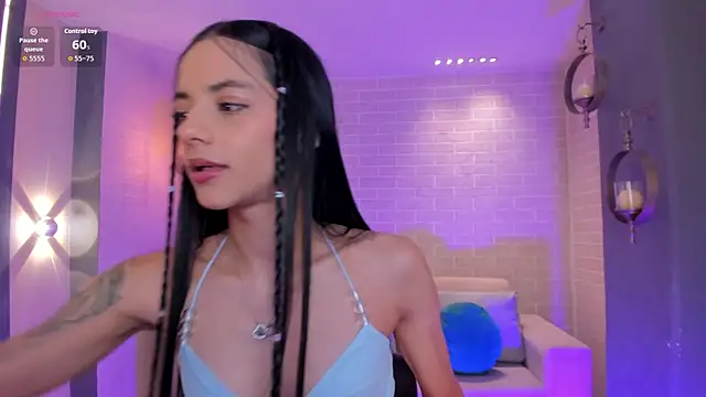 HannahJamesX online show from December 17, 2025, 7:30 pm