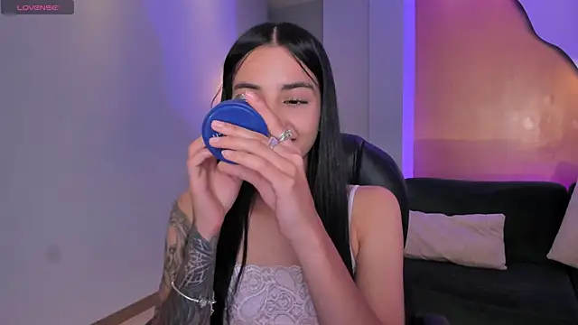 HannahJamesX online show from February 20, 2025, 10:04 pm