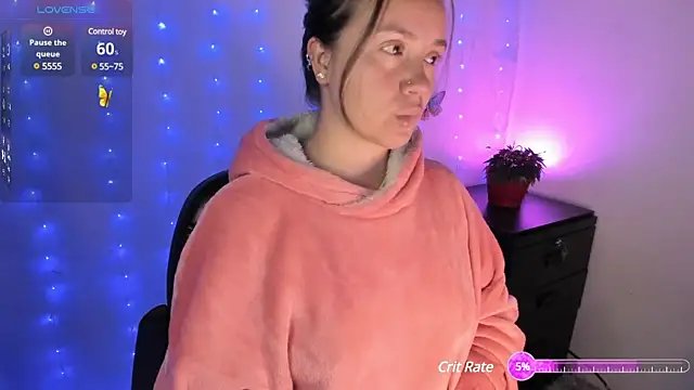 milysauria1 online show from March 14, 2025, 9:14 am