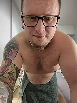 Snapshot of PierreNaked89 chatting on February 15, 2025, 10:31 pm PierreNaked89 online show from February 15, 2025, 10:31 pm