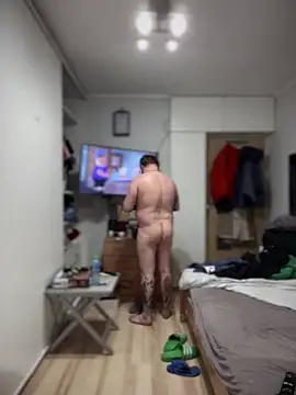 Snapshot of PierreNaked89 chatting on March 14, 2025, 9:21 pm PierreNaked89 online show from March 14, 2025, 9:21 pm