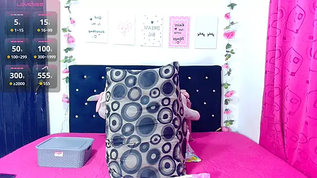 CiaraEbony online show from October 3, 2025, 1:20 am