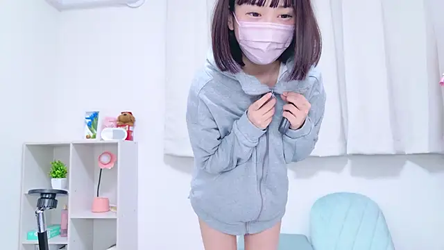 x-naru-x online show from January 31, 2025, 9:05 pm