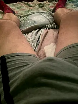 tubfunaske online show from October 3, 2025, 6:20 pm