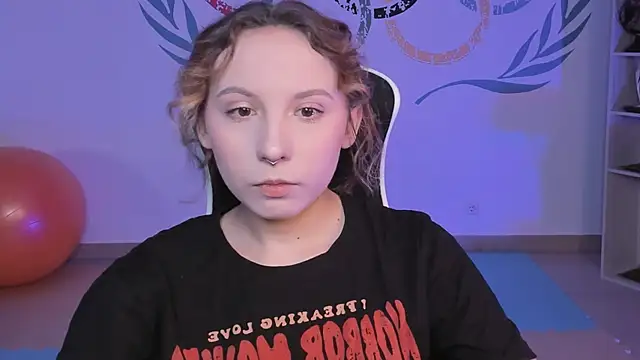 JasmineMilko online show from October 2, 2025, 5:11 am