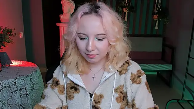 JasmineMilko online show from March 5, 2025, 8:21 am