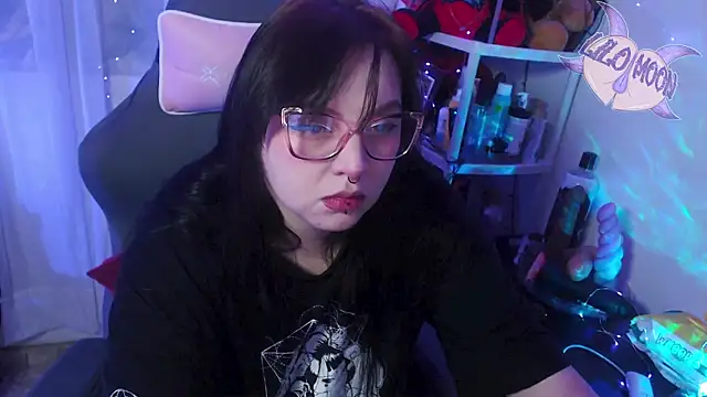 LiloMoon69 online show from March 18, 2025, 3:56 am