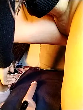 Snapshot of sexylaya2 chatting on January 17, 2026, 8:51 am sexylaya2 online show from January 17, 2026, 8:51 am