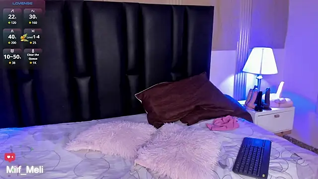 Snapshot of Milf_meli chatting on November 7, 2025, 7:29 pm Milf meli online show from November 7, 2025, 7:29 pm