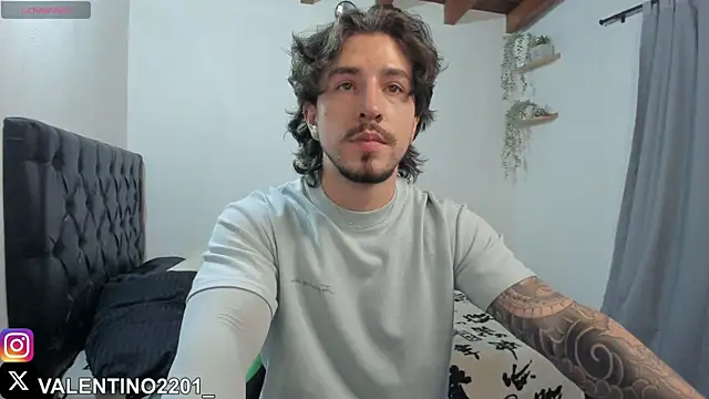 Valentino Xander online show from October 13, 2025, 11:49 pm