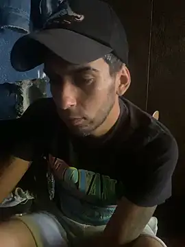 YouBad boy31 online show from December 28, 2024, 2:42 pm