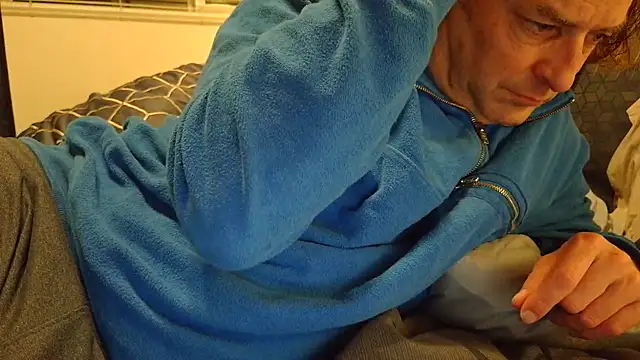 costanza7070 online show from March 15, 2025, 6:36 am