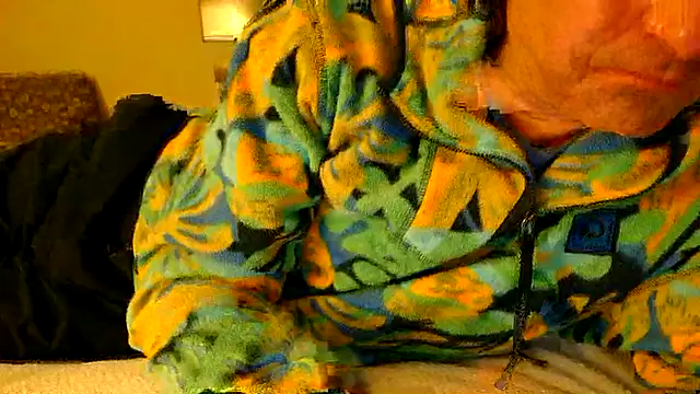 costanza7070 online show from March 4, 2025, 4:49 am