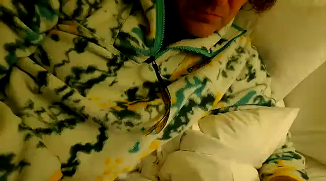 costanza7070 online show from March 13, 2025, 5:43 am