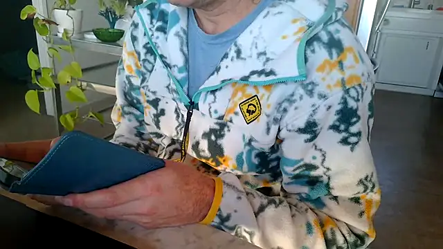 costanza7070 online show from February 24, 2025, 9:52 pm