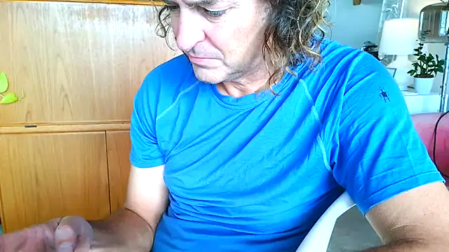 costanza7070 online show from October 14, 2025, 9:25 pm