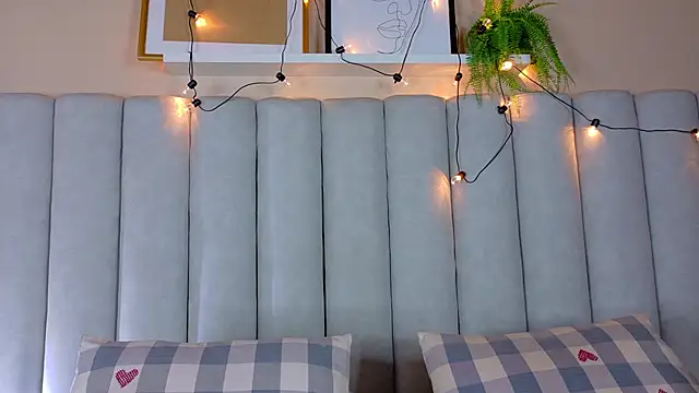 EngelStone online show from October 29, 2025, 7:46 pm