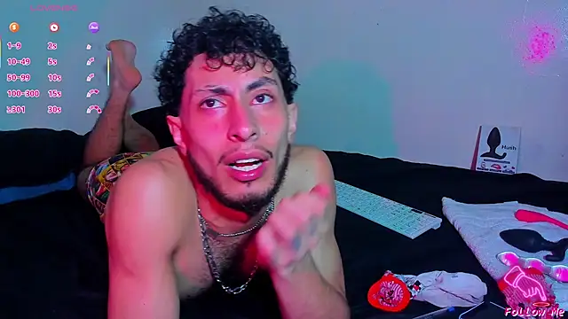 Piggy Eddy online show from April 12, 2026, 4:16 am