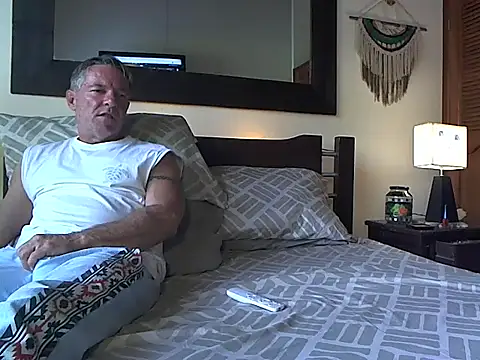 SaraandJuanDP online show from November 5, 2025, 9:51 pm