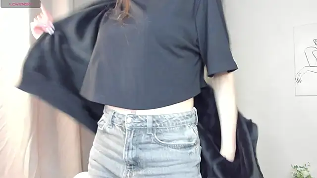 Nicole Charm online show from February 25, 2025, 8:21 pm