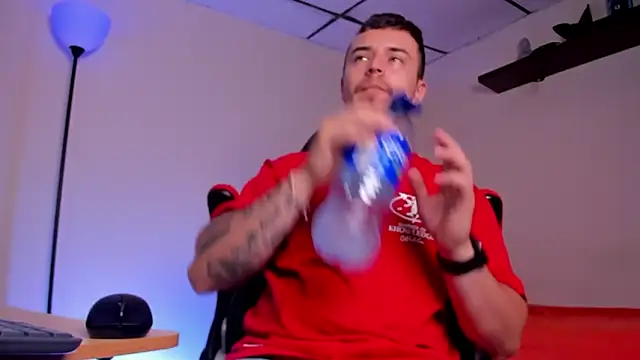 james connor2 online show from October 13, 2025, 7:15 pm