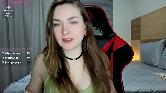 Snapshot of Naughty_Annn chatting on July 6, 2026, 2:40 am Naughty Annn online show from July 6, 2026, 2:40 am