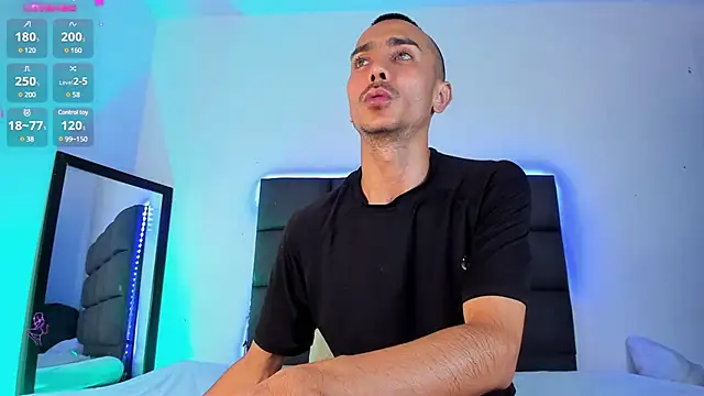 steven hott8 online show from February 26, 2025, 6:48 pm