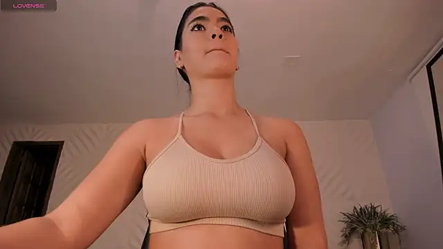 NatyFerrer  online show from March 12, 2025, 10:16 am