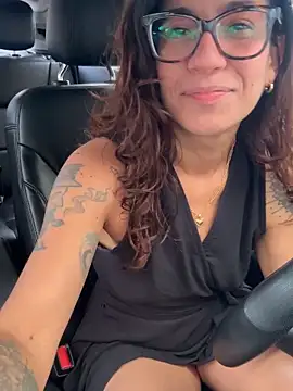 ValeriEvan online show from October 19, 2025, 1:03 pm