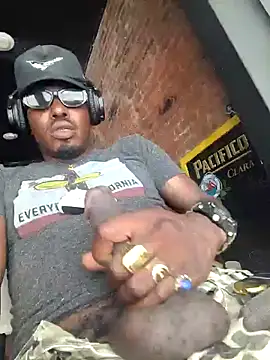 BlackD4uxo online show from July 16, 2026, 4:59 pm