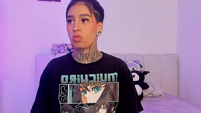 shadowcatt  online show from February 24, 2026, 8:21 pm