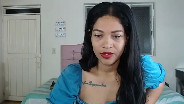 makennaa  online show from April 21, 2026, 10:22 am