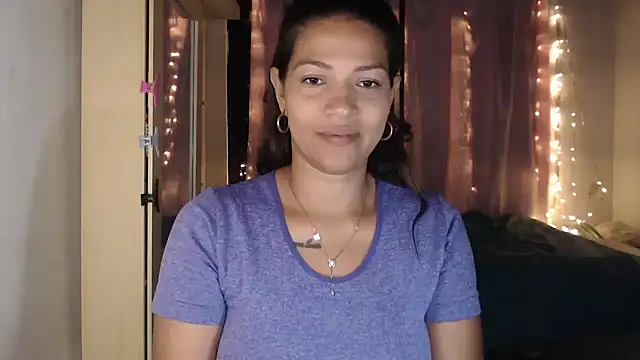 makennaa  online show from September 11, 2025, 10:04 am