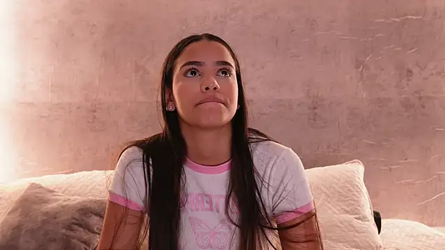 Nicky and Blake online show from September 17, 2025, 5:37 pm